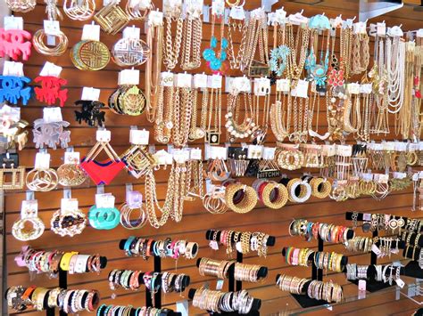 Cheap jewelry Figgerits [ Answers ] .